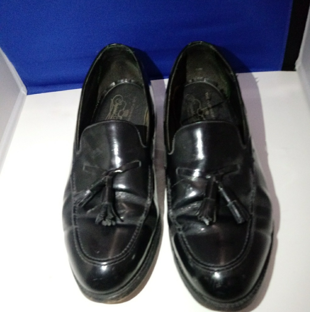 FLORSHEIM IMPERIAL COLLECTION tassle loafers 10.5